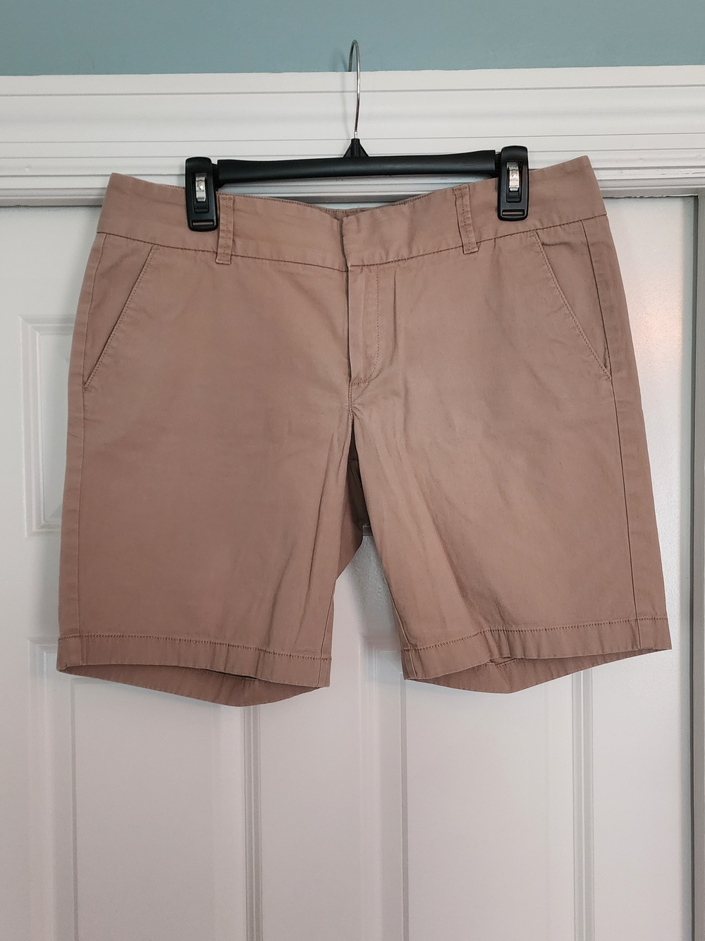 J. Crew Women's Frankie Chino Shorts in Light Tan